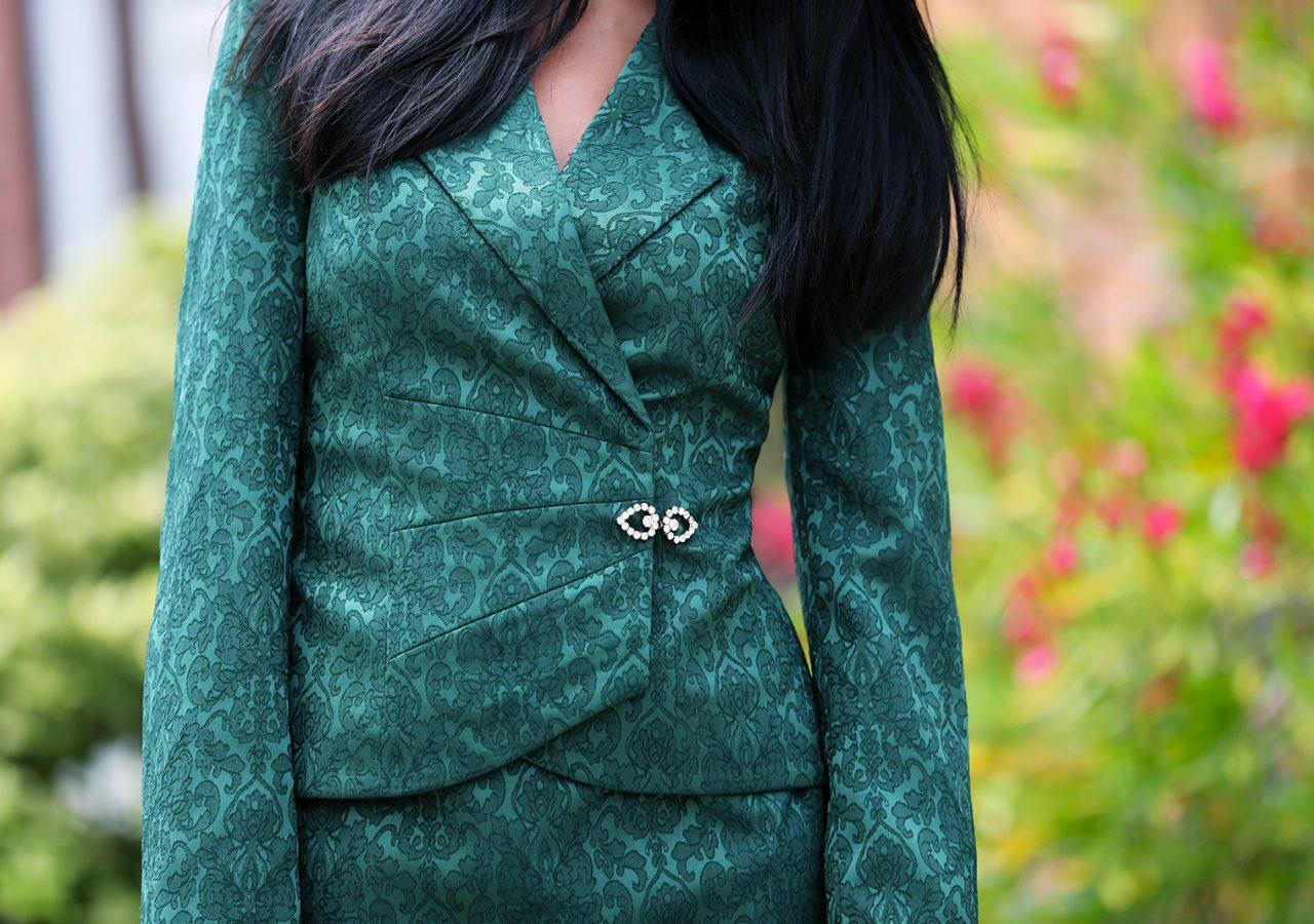 Emerald Green Jacquard Womens Suit  Green womens clothing, Green costumes,  Green outfit